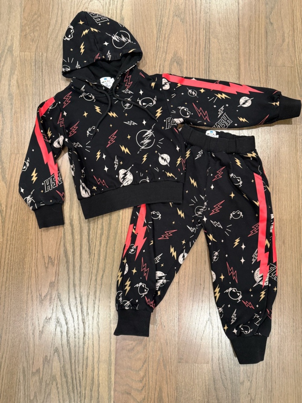 Black Lightning Print Hoodie & Jogger Set with Red Stripes